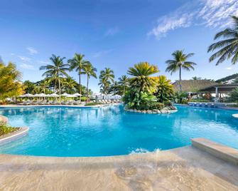索菲特斐济温泉度假酒店 - 南迪 - 游泳池
