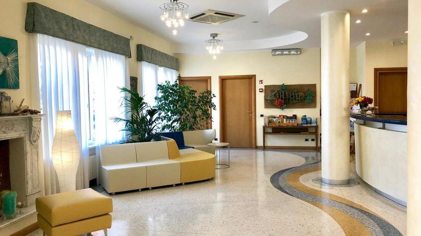 白湾酒店