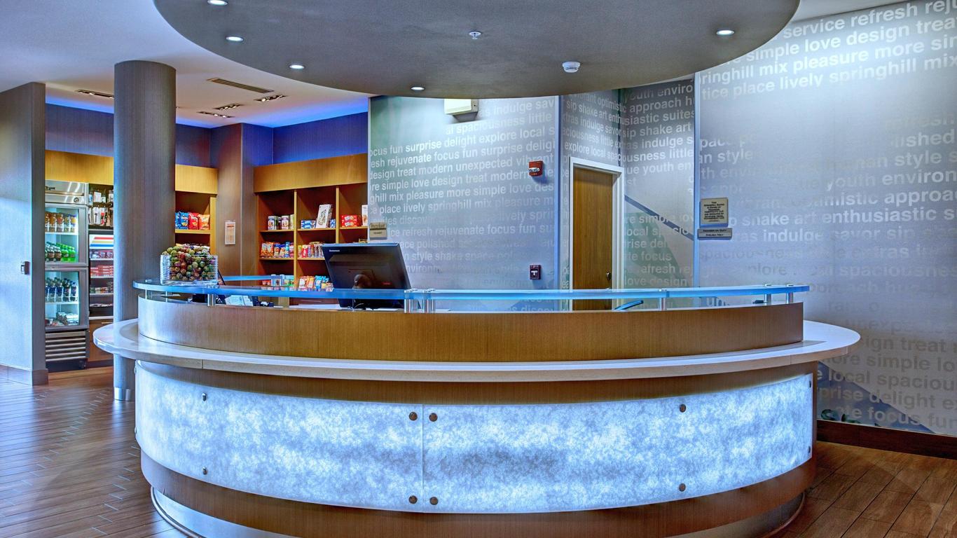 哈里斯堡春季山丘套房酒店