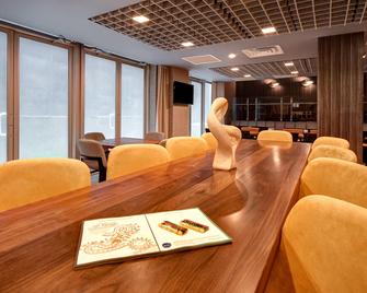 纽约市中心曼哈顿/公园大道万豪春季山丘套房酒店 - 纽约 - 餐馆