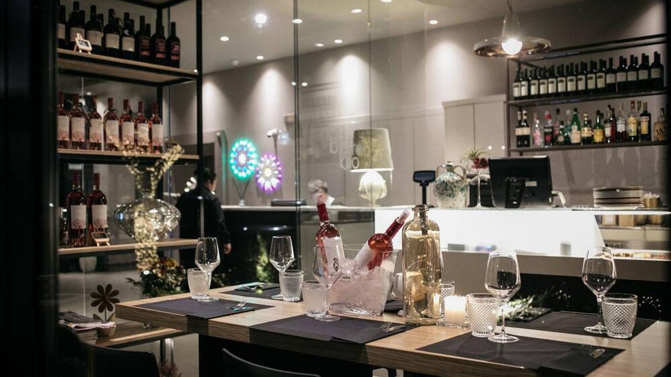 阿洛伊希酒店