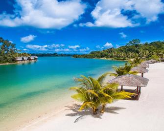 瓦努阿图假日酒店度假村 - 维拉港 - 海滩