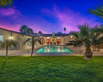 Hacienda Miranda - Pickleball Court, Horseshoes, Family Home - 棕榈泉 - 游泳池