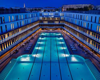 美憬阁巴黎莫利托酒店 - 巴黎 - 游泳池