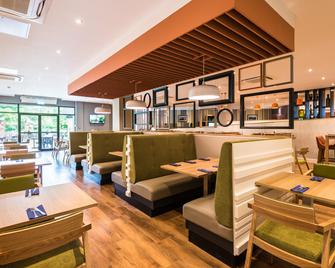 兰开斯特假日酒店 - 兰卡斯特 - 休息厅