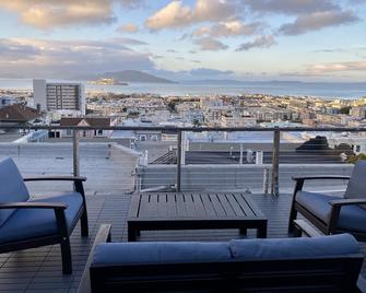 Luxury 2 Bedroom 1 Bath Penthouse In Prime Neighborhood. Organic Sanitation - 旧金山 - 阳台