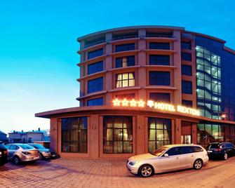 莱克斯顿酒店 - 克拉约瓦 - 建筑