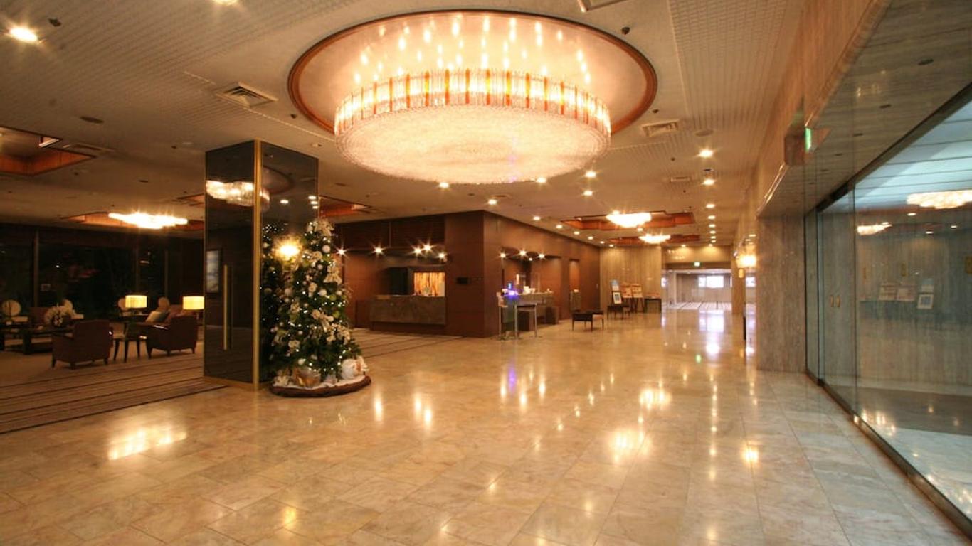 岡山广场酒店