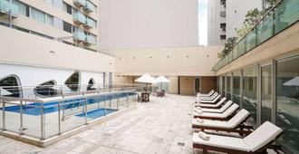 雷科莱塔眩晕酒店 - 布宜诺斯艾利斯 - 游泳池