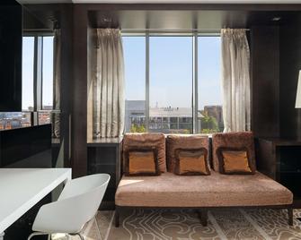 Falkensteiner Hotel Belgrade - 贝尔格莱德 - 客厅