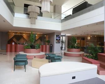 麦德林 Tryp 酒店 - 麦德林 - 大厅
