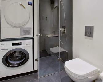 Top-class 1-bedroom apartment in Odense - 欧登塞 - 浴室