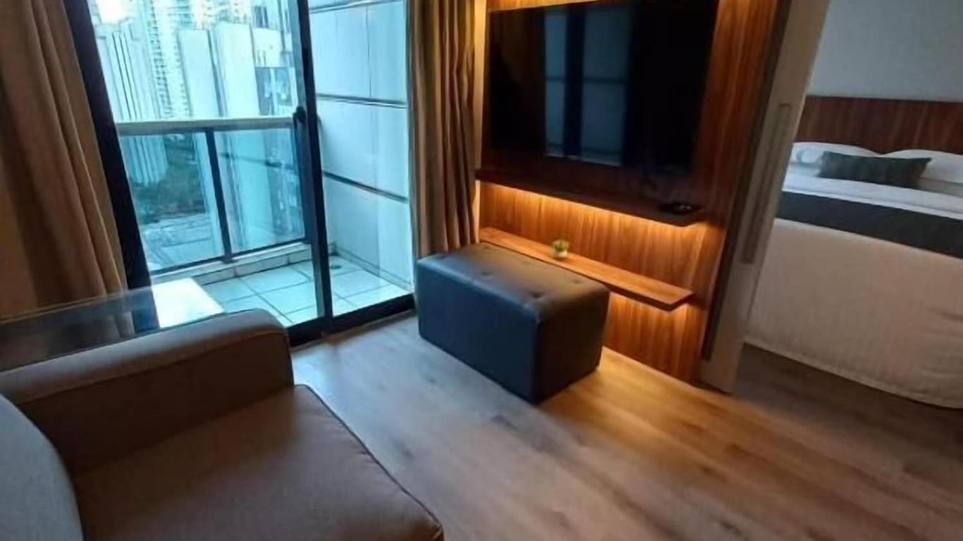 伊斯坦广场波里尼酒店