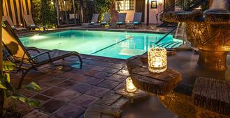 加利福尼亚酒店 - 棕榈泉 - 游泳池
