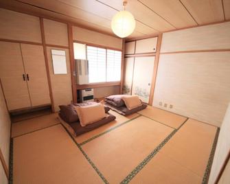 The Takayama Station Hostel - 高山 - 客厅