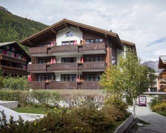 Hotel Berghof - 萨斯费 - 建筑