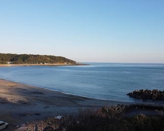 Easy access to the sea / Higashimuro-gun Wakayama - 那智胜浦町 - 海滩