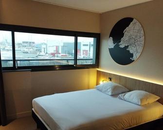拉洛歇尔中央米尼姆 B&B 酒店 - 拉罗谢尔 - 睡房