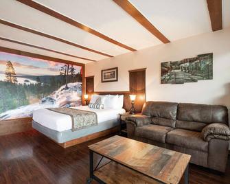 Sandpiper - Queen Studio Room at Wanderlust Inn, Pet Friendly - 欧申肖尔斯 - 睡房