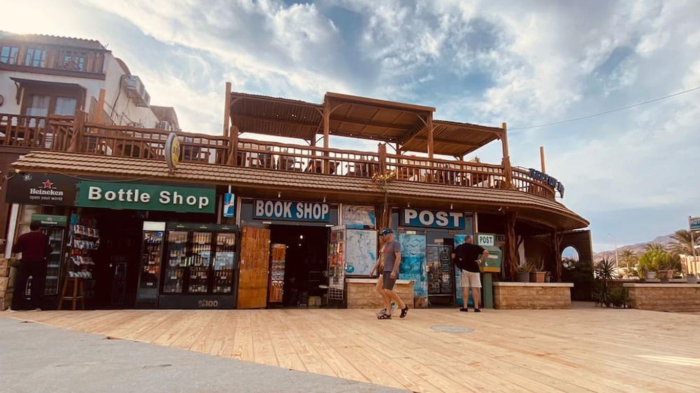 海王星酒店