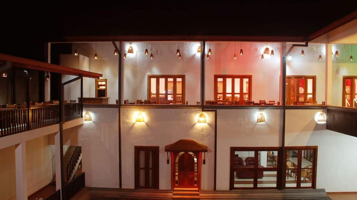 三角酒店