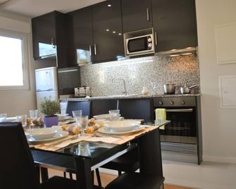 Apartment with 2 bedrooms in Santa Catarina - 波尔图 - 厨房