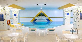 欧洲大酒店 - 拉巴斯 - 游泳池