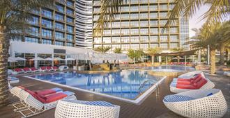 亚斯岛罗塔娜酒店 - 阿布扎比 - 游泳池