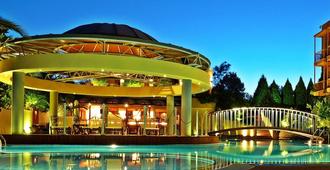塞萨洛尼基国宾大酒店 - 塞萨洛尼基 - 游泳池