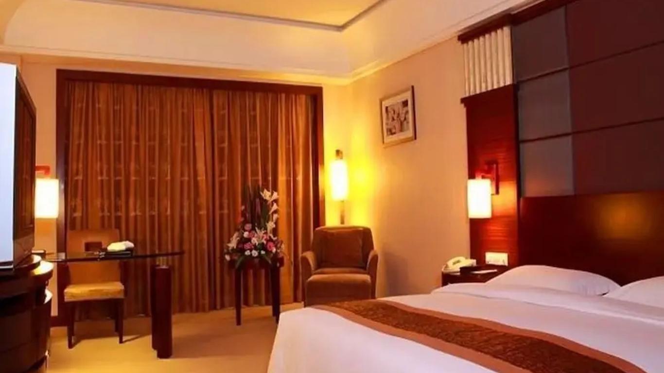 东莞富苑酒店