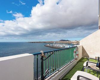 Home2Book Sea Front Attic Las Galletas - 阿罗纳 - 阳台