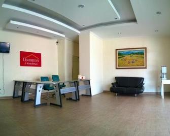 Cinere Inn & Residence - Pamulang - 大厅