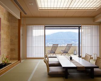 湖南庄 - 富士河口湖 - 餐厅