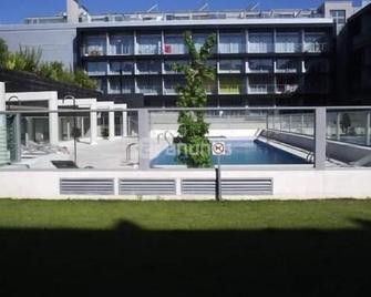Comfortable apartment 2 bedrooms 2 bathrooms with garage and pool - 马德里 - 游泳池