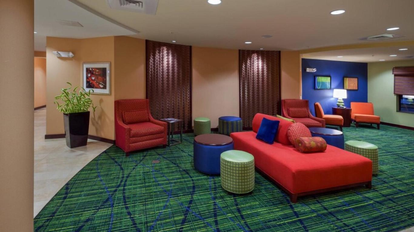 万豪夏洛特麦修斯 Fairfield Inn & Suites 酒店