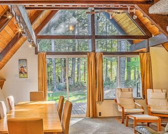 Four Stone Lodge - Greenwater - 餐厅