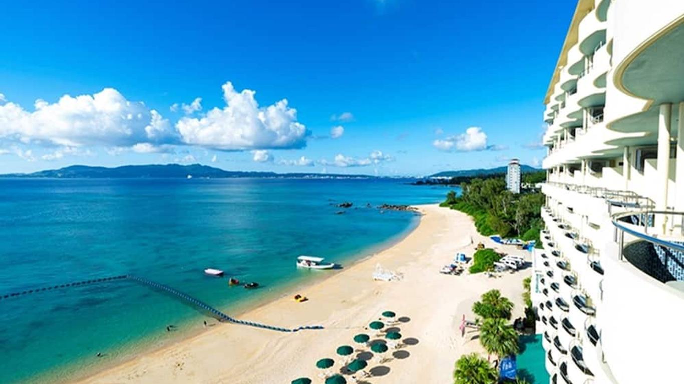喜濑海滨度假酒店