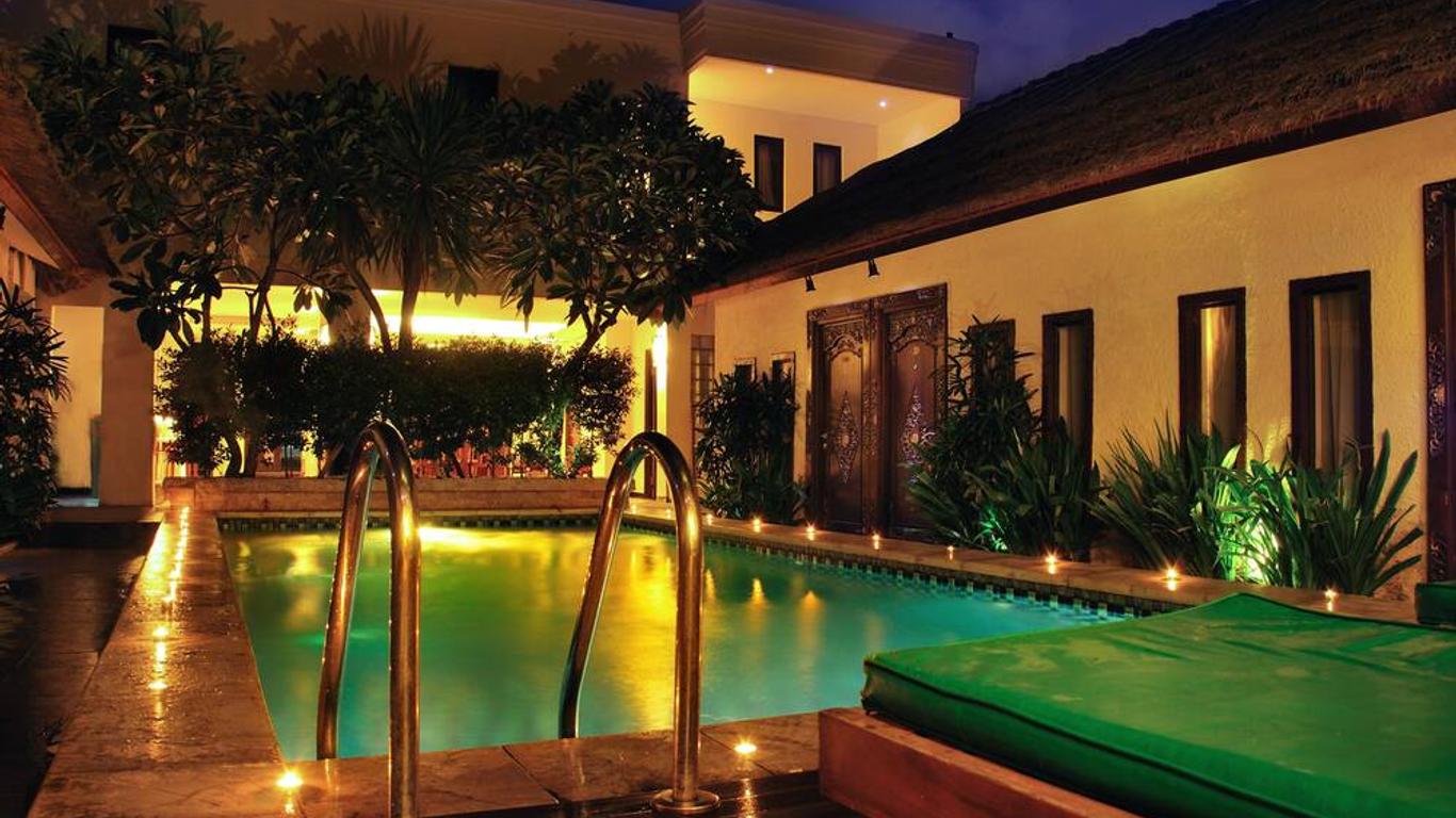 巴厘岛天堂椰林之家酒店