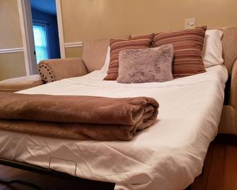 The Flat at Philmont Avenue - 克兰斯敦 - 睡房