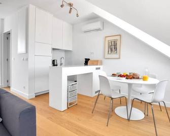 Brand New River View Apartment Belém - 1 bedroom, A/C - 里斯本 - 餐厅