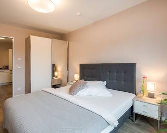 New building with two bedrooms - 慕尼黑 - 睡房