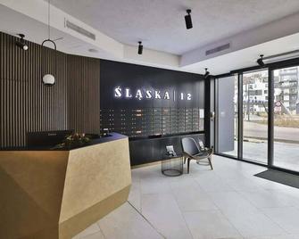 Studio With Parking & Gym by Renters - 格但斯克 - 柜台