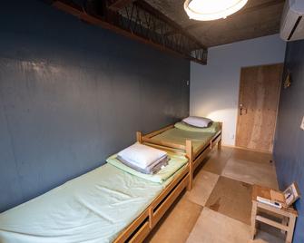 坎普奉还町背包客休闲旅馆 - 冈山市 - 睡房