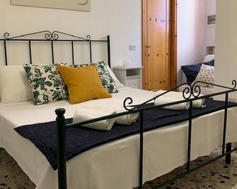 B&b il Faso in Valle d Itria - 法萨诺 - 睡房