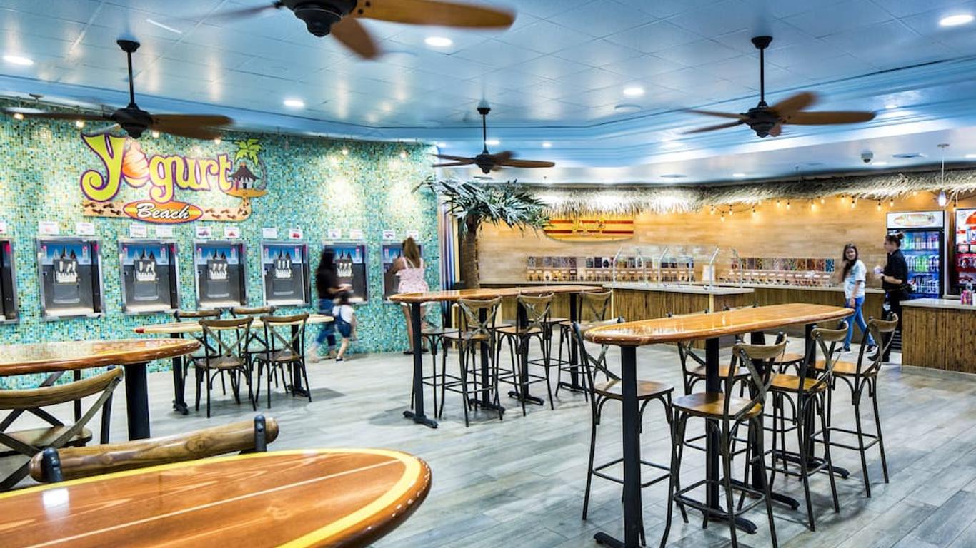 德洛瑟柯斯瑟柯斯里诺酒店