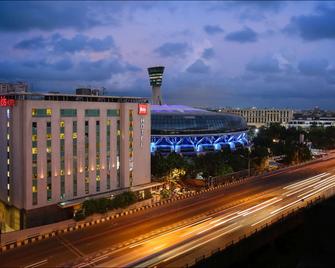 孟买机场宜必思酒店 - 孟买 - 建筑