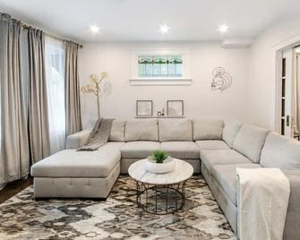 Maple Beach House Kits point (Kitsilano) - 温哥华 - 客厅