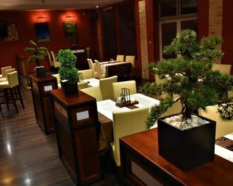金橡树酒店 - 华沙 - 餐馆