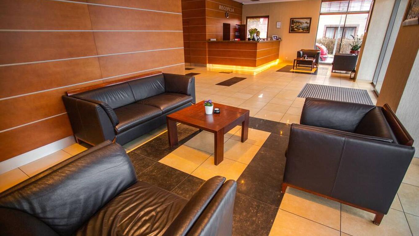 巴斯洛弗罗茨瓦夫高级酒店