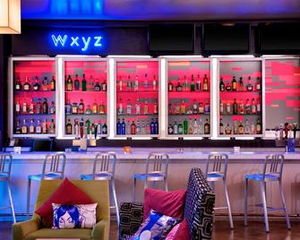 塔尔萨市中心雅乐轩酒店 - 图尔萨 - 酒吧